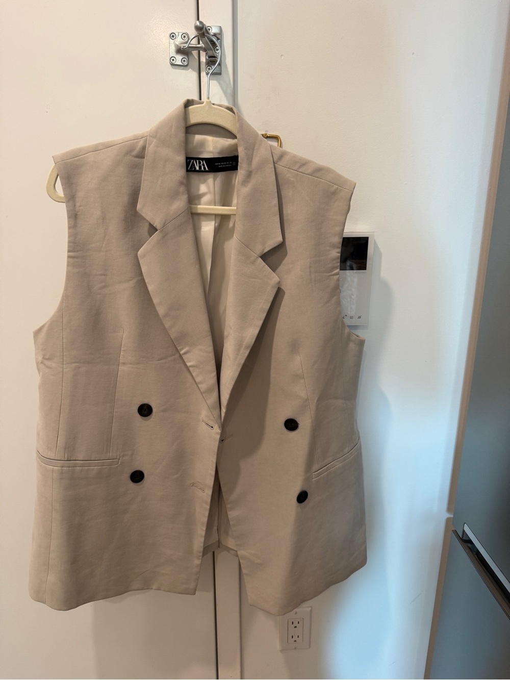 ZARA Double-Breasted Sleeveless Blazer in Light Beige